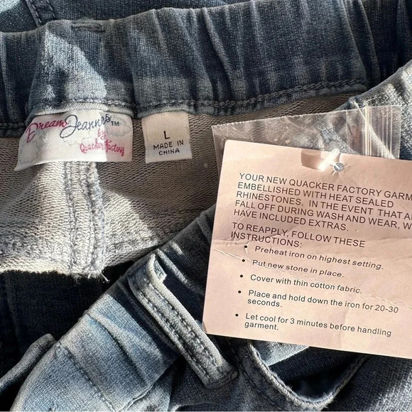 Dream Jeanne’s by Quaker Factory L blue pull up stretch jean pants‎ - Picture 7 of 7